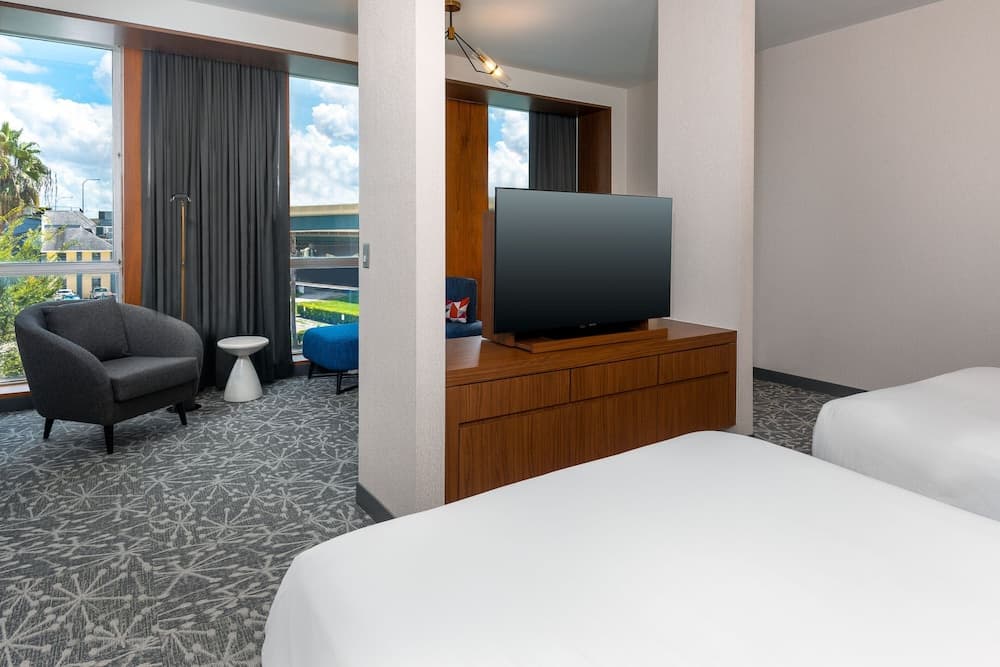 aloft, Suite, 2 Queen Beds