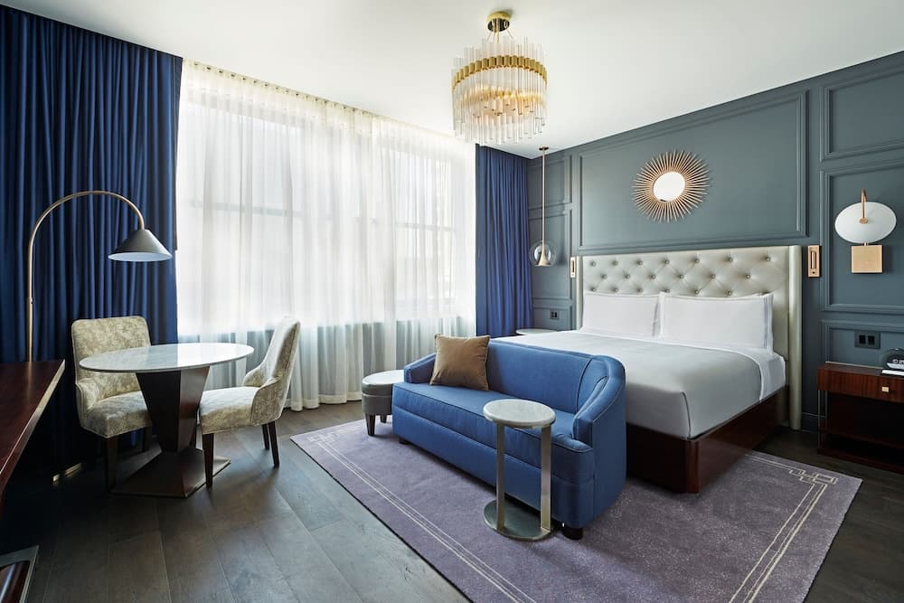 Superior Room, 1 King Bed