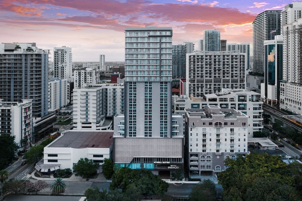 Atwell Suites Miami Brickell by IHG photo