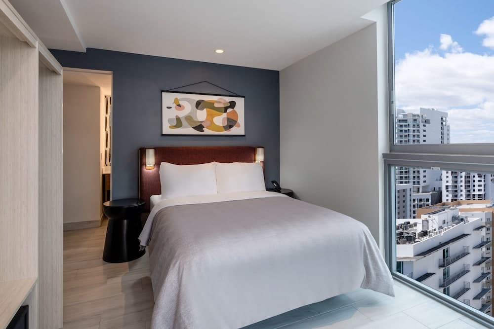 Suite, 2 Bedrooms, Balcony