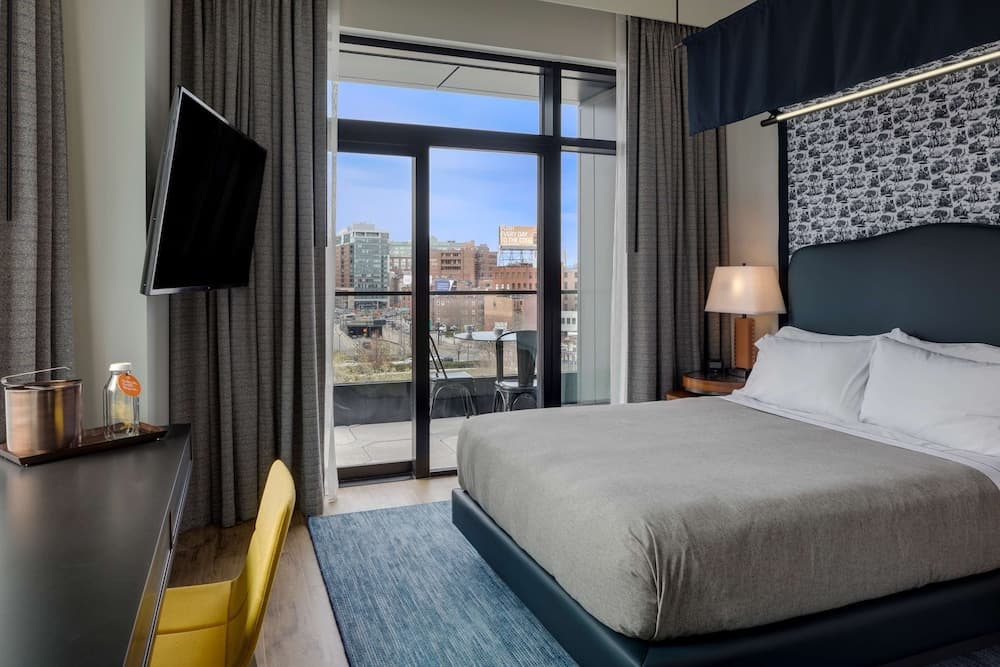 Room, 1 Bedroom, Balcony