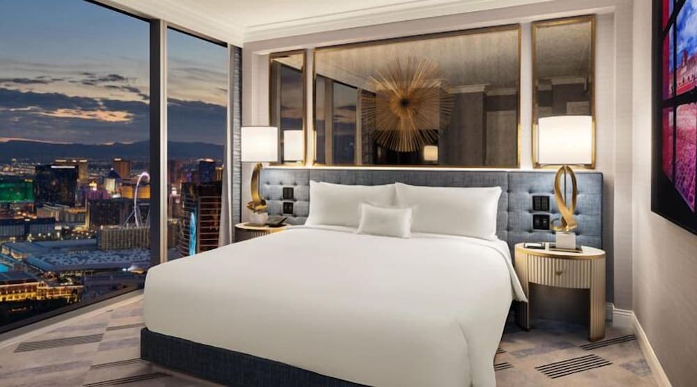 Noble Suite Pool View