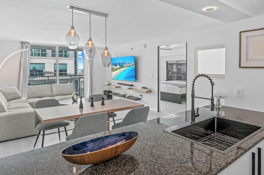 The Club At Brickell Bay Voila Rentals photo